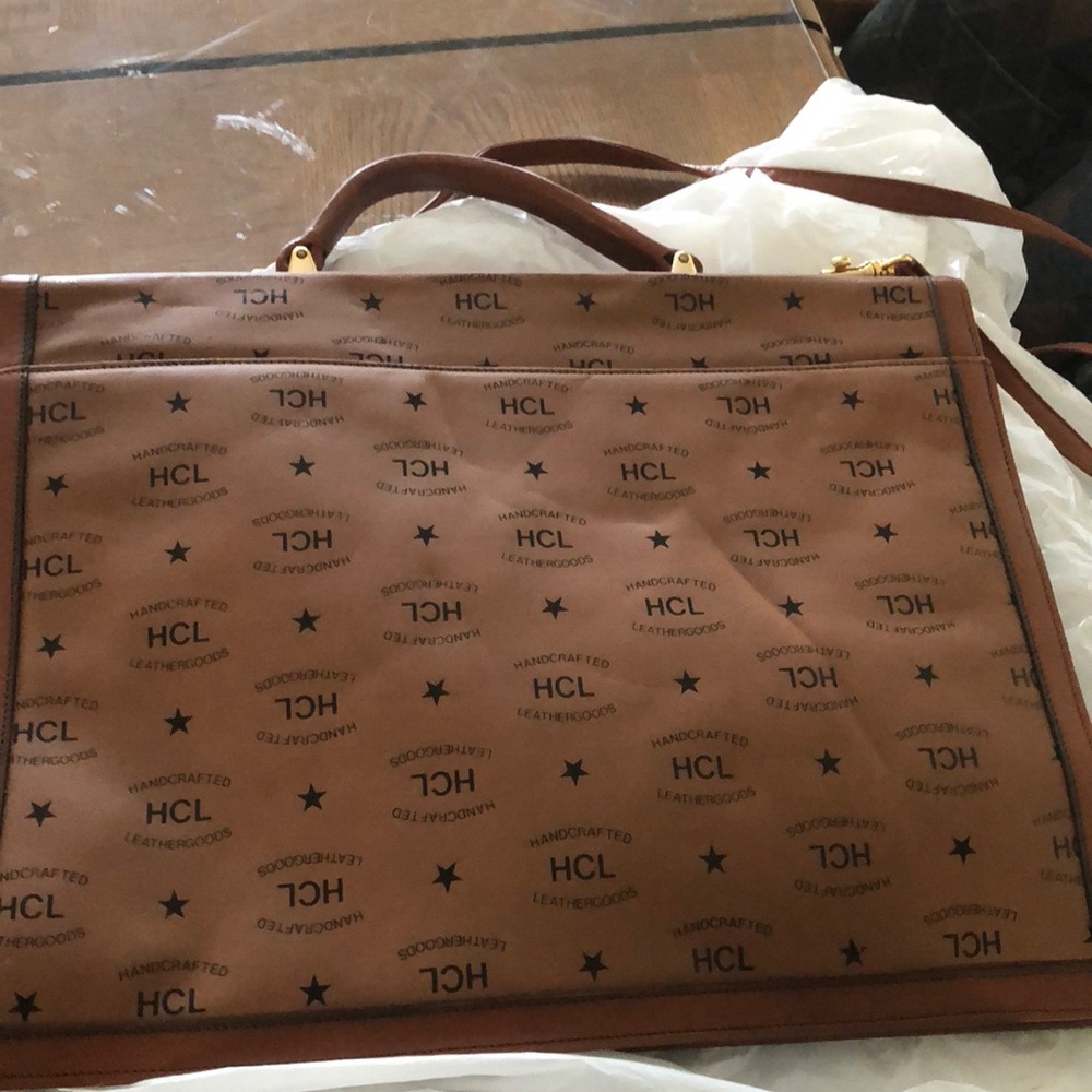 HCL handcrafted Handbag - Picture 3 of 3